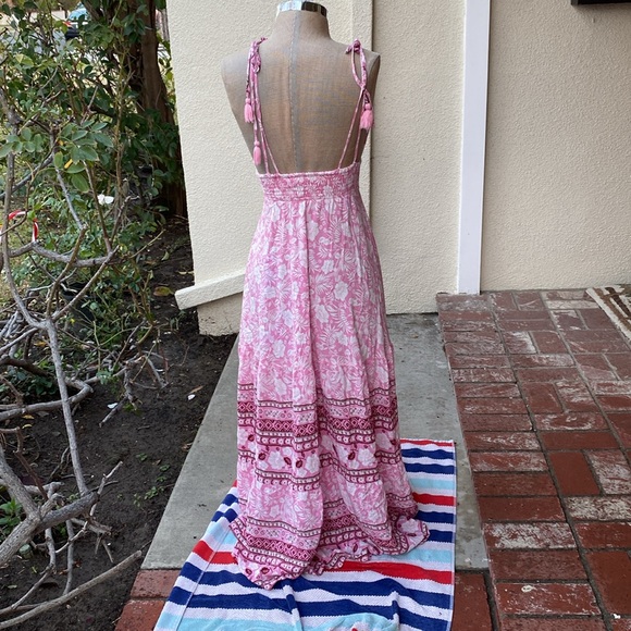 Aakaa beautiful pink floral flowy maxi sundress from high end boutique - Picture 7 of 15